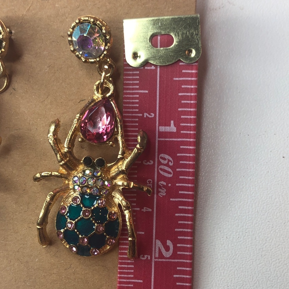 Gold tone  Green and Pink Sparkly Dangling Spider Earrings New - Picture 5 of 8